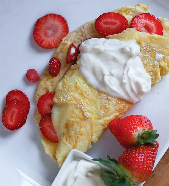 Stsrawberry Omelet